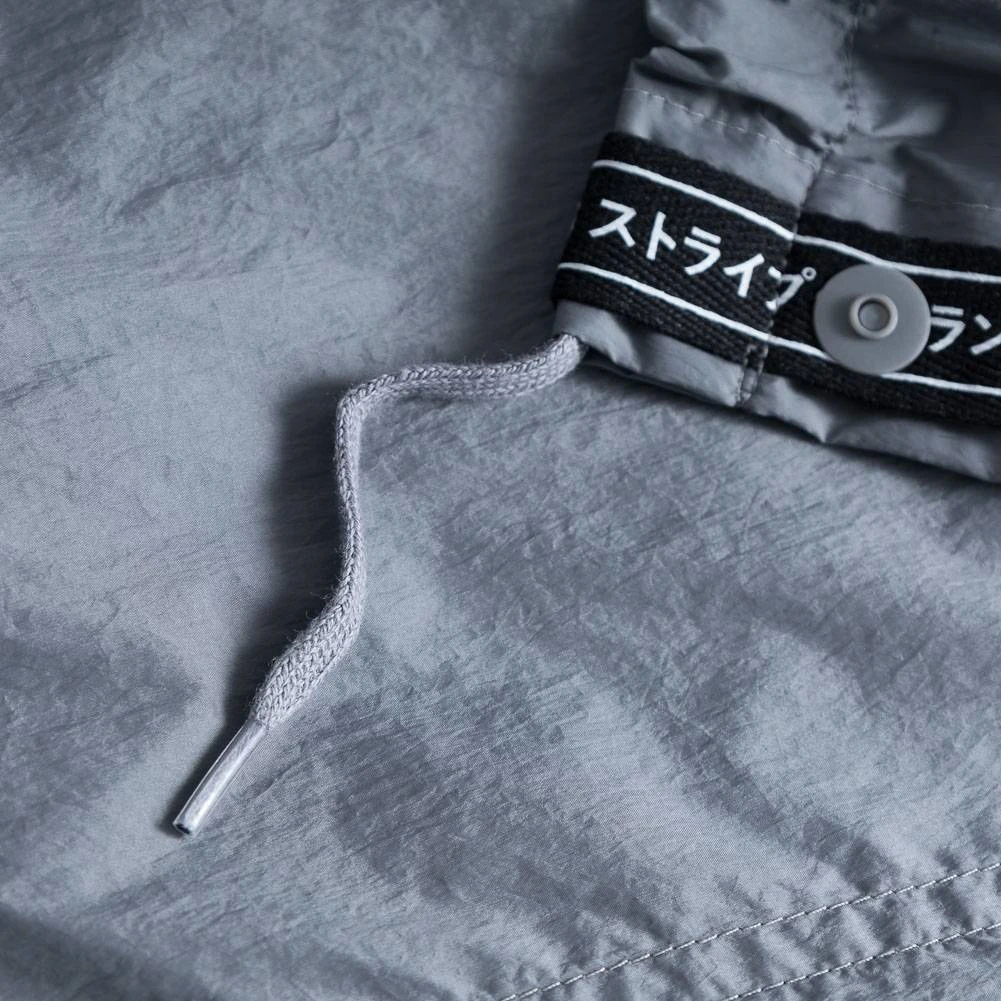 Adidas Originals NMD Herren Coach Jacke CV5820 6 Adidas Originals NMD Herren Coach Jacke CV5820 – Bild 4