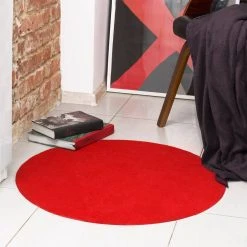 HIDETOSHI WAKASHIMA "Osaka" Teppich ⌀ 75cm Rot 11 HIDETOSHI WAKASHIMA "Osaka" Teppich ⌀ 75cm Rot -JELEX Geschäft HW 15 shooting 1280x1280